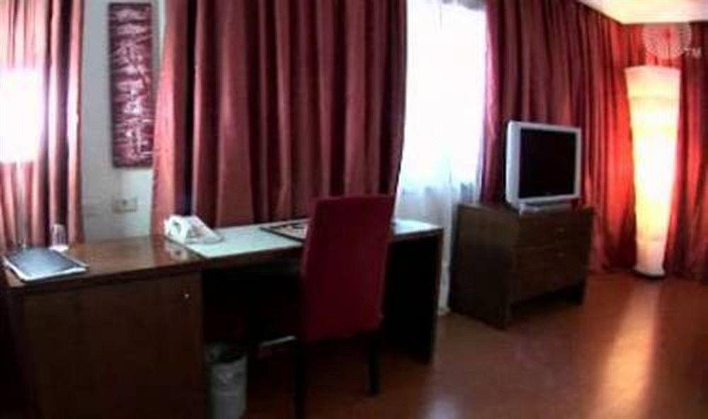 Nh Cordillera Hotel 4*