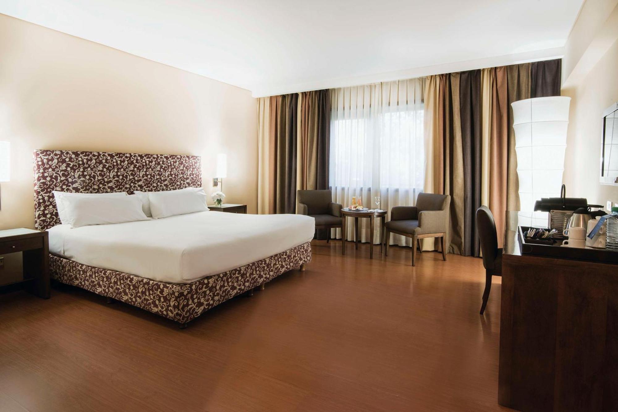 Nh Cordillera Hotel